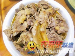 餐饮