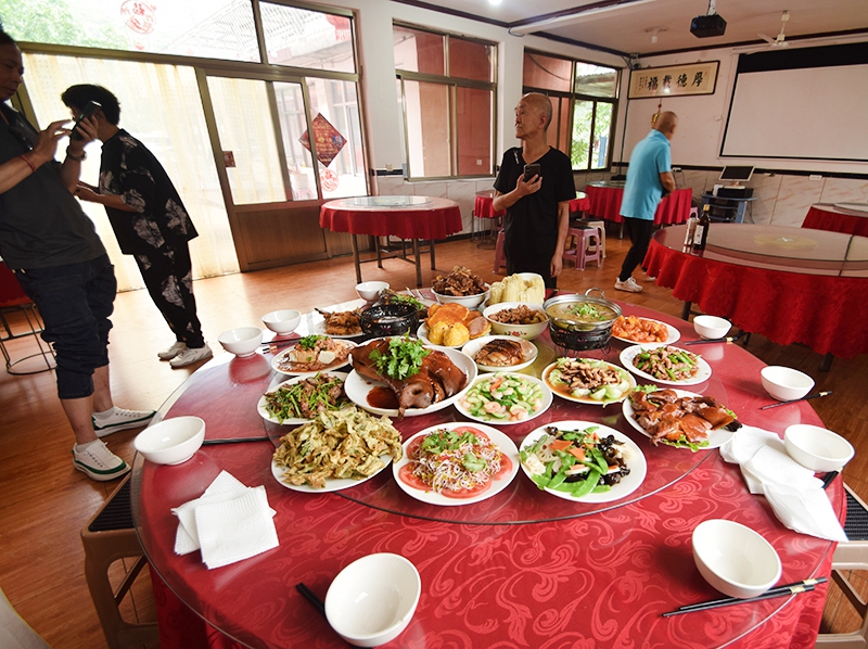 花市村山水如易农家院